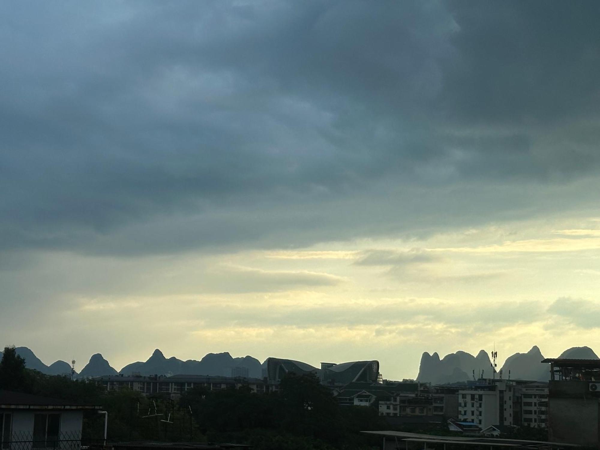 Guilin Tree Hotel Bagian luar foto